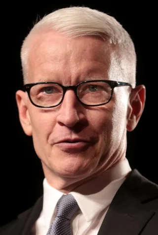 Anderson Cooper height profile photo