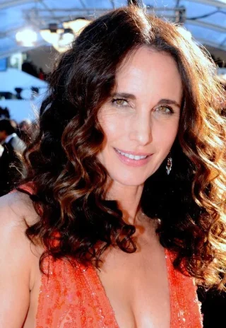Andie MacDowell height profile photo