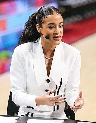 Andraya Carter height profile photo