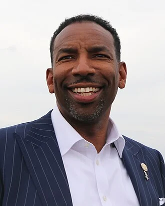 Andre Dickens height profile photo