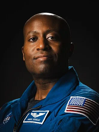 Andre Douglas height profile photo