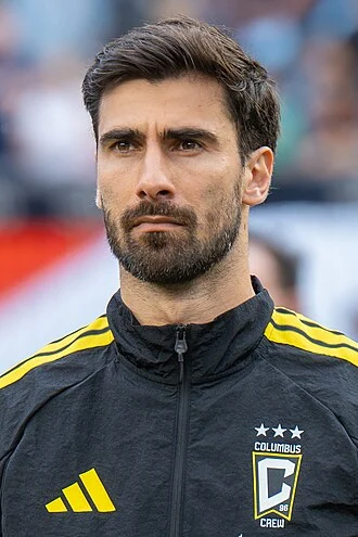 André Gomes height profile photo