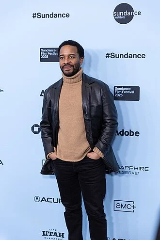 André Holland height profile photo