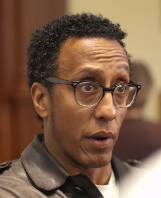 Andre Royo height profile photo
