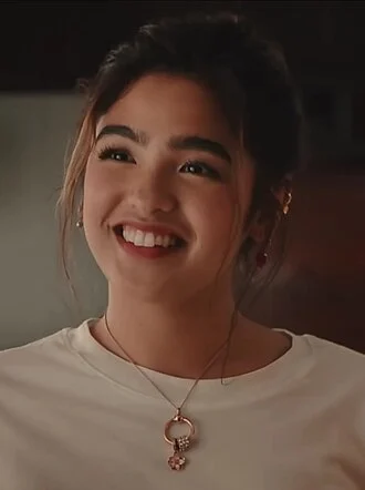 Andrea Brillantes height profile photo