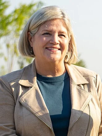 Andrea Horwath height profile photo