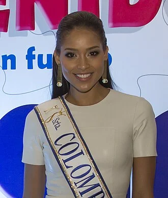 Andrea Tovar height profile photo