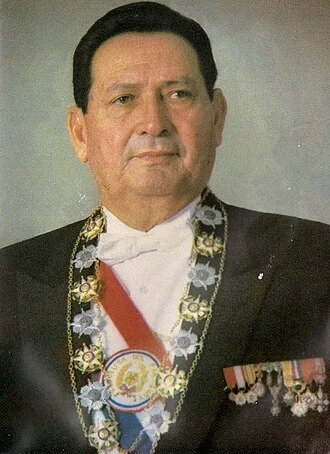 Andrés Rodríguez (politician) height profile photo