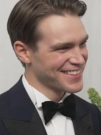 Andrew Burnap height profile photo