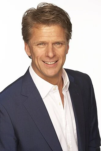 Andrew Castle height profile photo