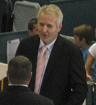 Andrew Gaze height profile photo