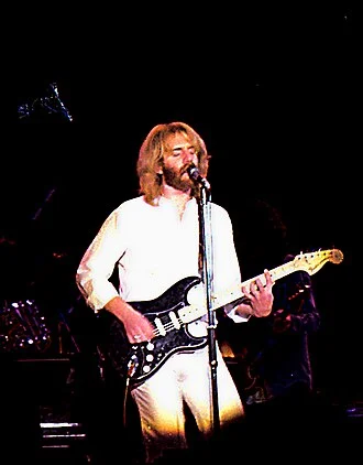 Andrew Gold height profile photo