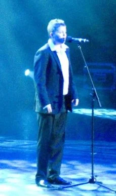 Andrew Johnston (singer) height profile photo