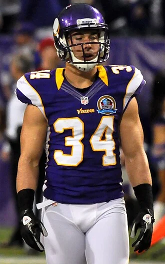 Andrew Sendejo height profile photo