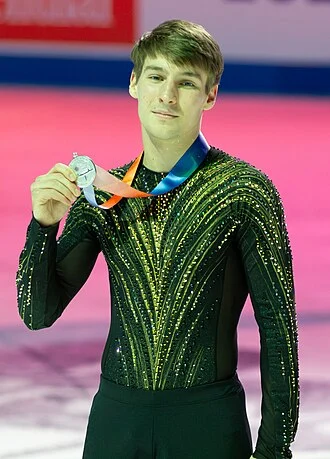 Andrew Torgashev height profile photo