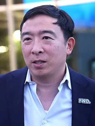 Andrew Yang height profile photo
