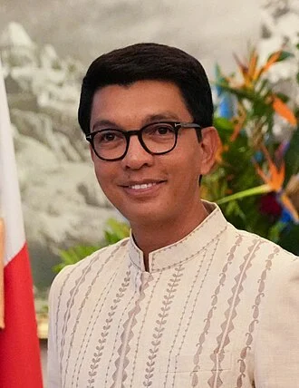 Andry Rajoelina height profile photo