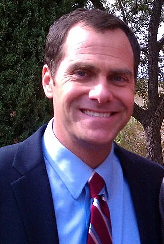 Andy Buckley height profile photo