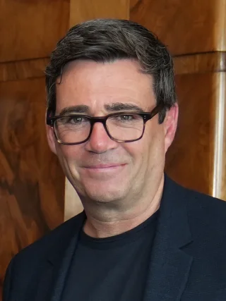 Andy Burnham height profile photo