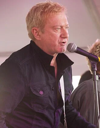 Andy Gill height profile photo