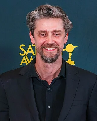 Andy Muschietti height profile photo