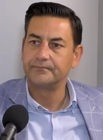Andy Woodward height profile photo