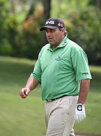 Ángel Cabrera height profile photo