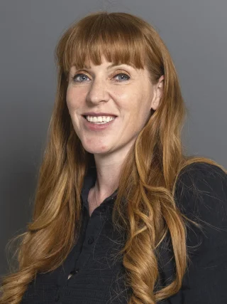 Angela Rayner height profile photo
