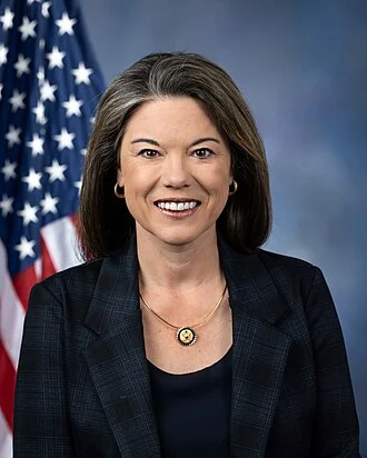 Angie Craig height profile photo