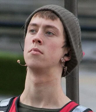 Angus Imrie height profile photo