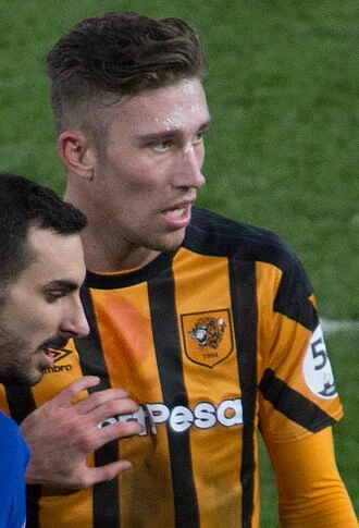 Angus MacDonald (footballer) height profile photo