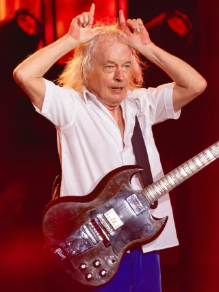 Angus Young height profile photo