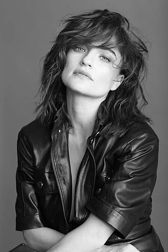 Ania Bukstein height profile photo