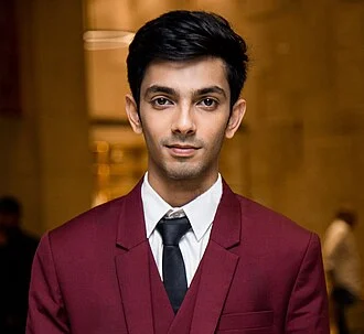 Anirudh Ravichander height profile photo