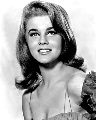 Ann-Margret height profile photo