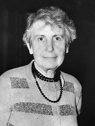 Anna Freud height profile photo