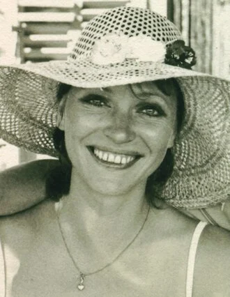 Anna Karina height profile photo