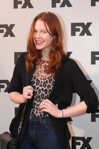 Anna McGahan height profile photo