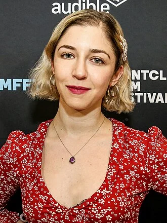 Annabelle Attanasio height profile photo