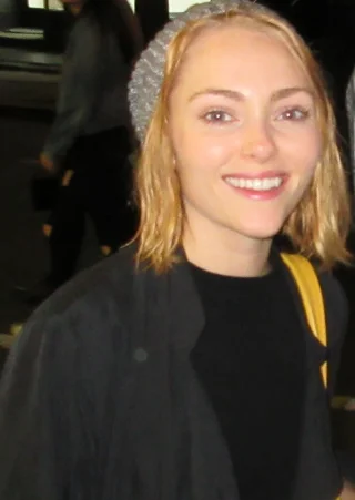AnnaSophia Robb height profile photo