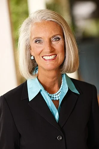 Anne Graham Lotz height profile photo