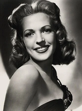 Anne Gwynne height profile photo