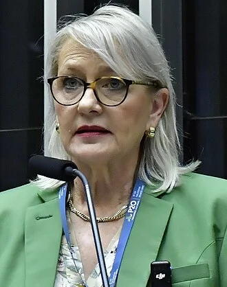 Annelie Lotriet height profile photo