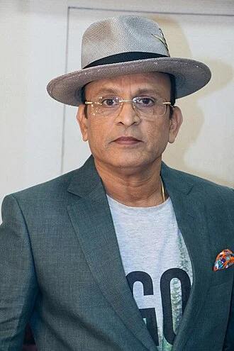 Annu Kapoor height profile photo