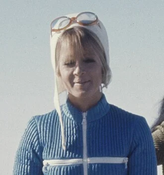 Anouska Hempel height profile photo