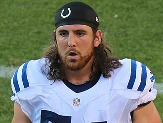 Anthony Castonzo height profile photo