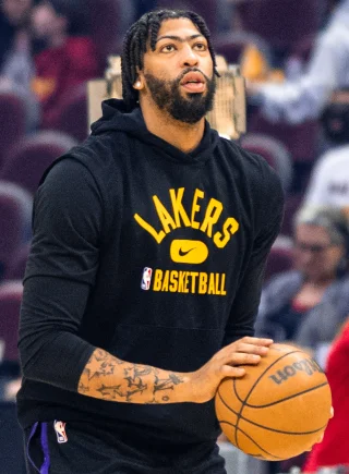 Anthony Davis height profile photo