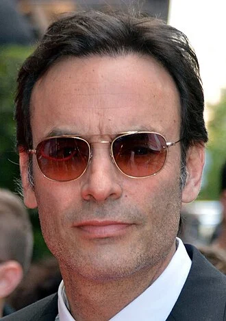 Anthony Delon height profile photo