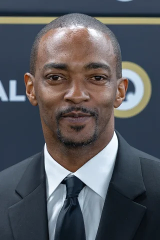 Anthony Mackie height profile photo