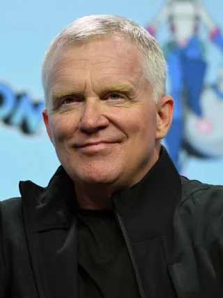 Anthony Michael Hall height profile photo